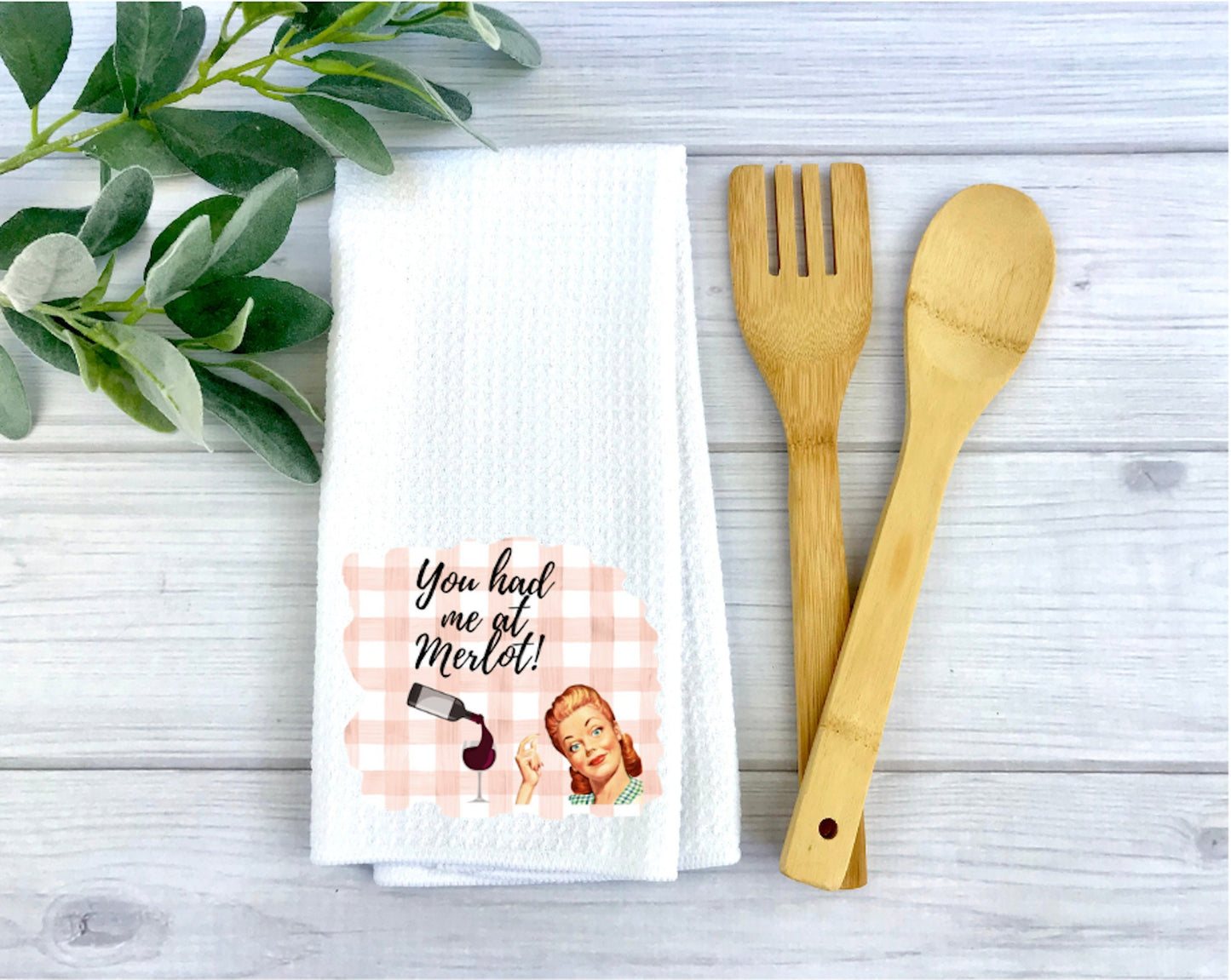 FUNNY RETRO HOUSEWIFE Wine Towels Set of three, Vintage Towels, Funny kitchen Towels | Suzife Creations